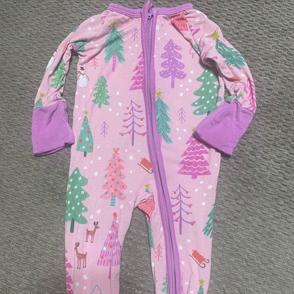 Little Sleepies Newborn 2023 twinkling tree pattern